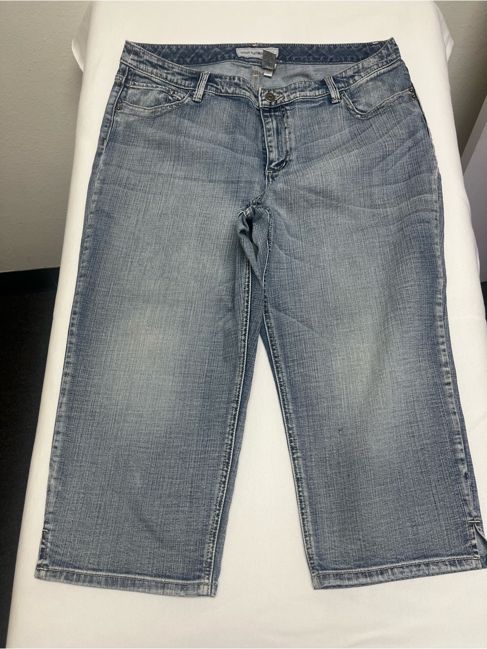 Denim Knee-Length Shorts – Women’s Size 3 (Fits Approx. Size 12/13) – Like New